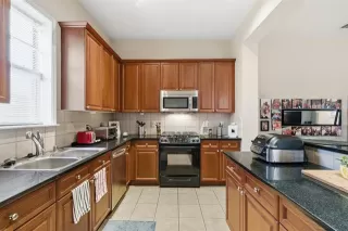 Photo #6: 21121602 Listing 