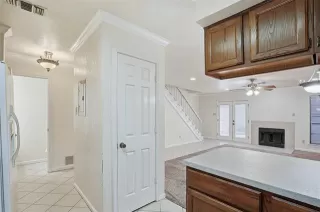 Photo #5: 21121605 Listing 