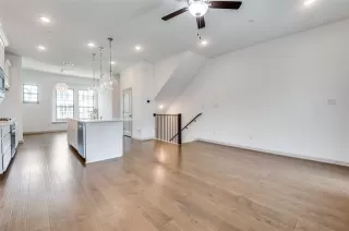 Photo #3: 21121953 Listing 