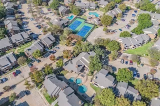 Photo #4: 21123218 Listing