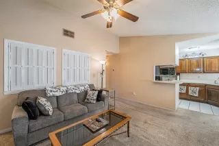 Photo #6: 21123218 Listing