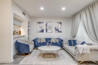 Photo #3: 21123312 Listing