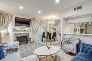 Photo #5: 21123312 Listing