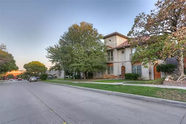 MLS: 21124213 Condo For Sale