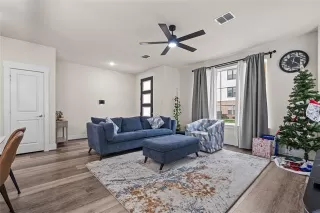 Photo #5: 21124439 Listing 