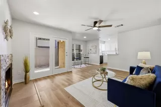 Photo #4: 21128433 Listing 