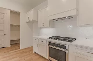 Photo #2: 21128449 Listing