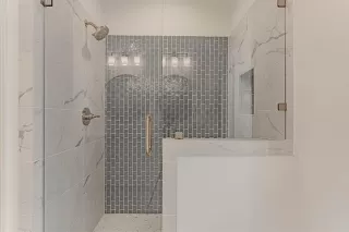 Photo #5: 21128449 Listing