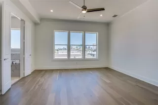 Photo #6: 21128491 Listing