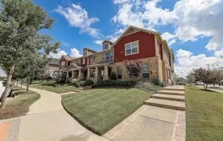 Photo #4: 21128660 Listing