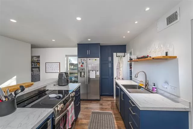 MLS: 21132689 Condo For Sale