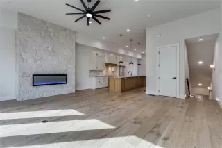 Photo #6: 21134937 Listing 