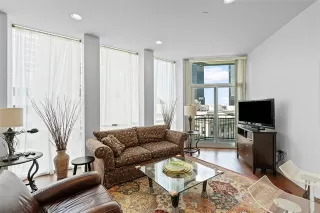 Photo #5: 21135579 Listing 