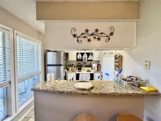 Photo #5: 21138365 Listing