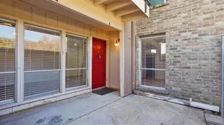 Photo #2: 21139261 Listing