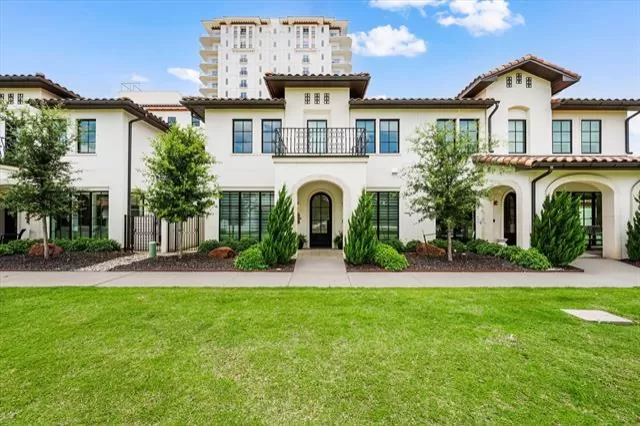 MLS: 21142230 Condo For Sale