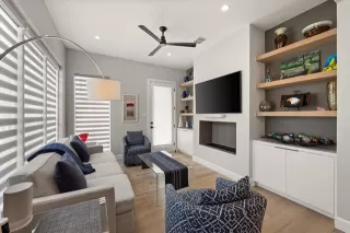 Photo #4: 21142230 Listing