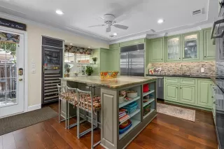 INDIAN CREEK Condos for Sale