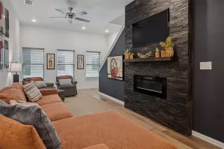 Photo #3: 21144539 Listing 