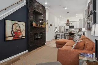 Photo #4: 21144539 Listing 