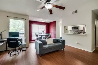 Photo #2: 21144621 Listing 