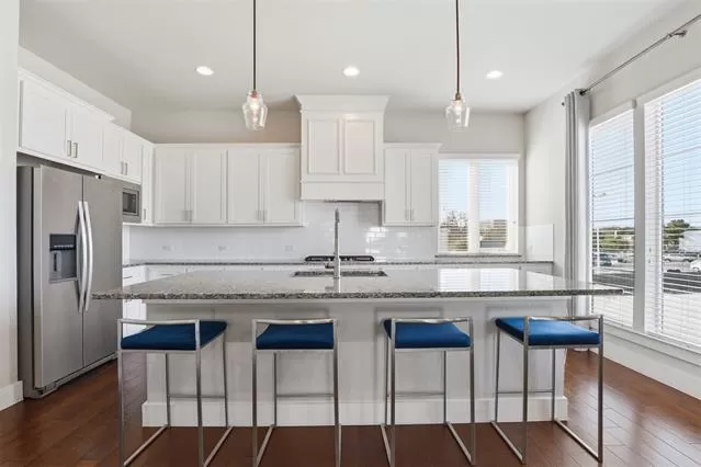 MLS: 21145239 Condo For Sale