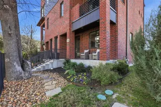 Photo #4: 21145239 Listing 