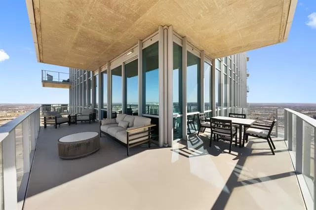 MLS: 21145428 Condo For Sale