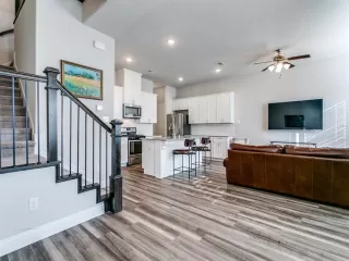 Photo #4: 21146477 Listing 