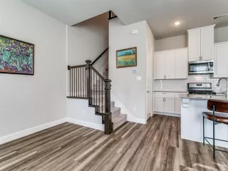 Photo #5: 21146477 Listing 