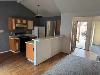 Photo #3: 21146731 Listing 