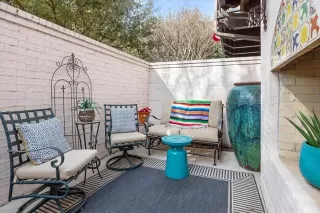 Photo #4: 21151328 Listing