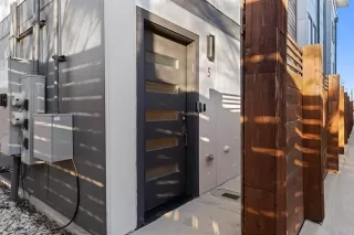 Photo #2: 21151838 Listing 