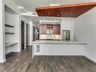 Photo #4: 21154100 Listing