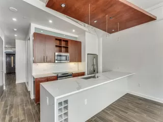 Photo #5: 21154100 Listing