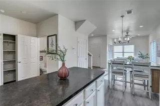 Photo #4: 21154296 Listing 