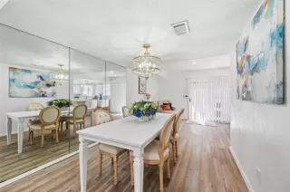 Photo #5: 21154612 Listing 