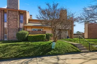 Photo #3: 21155632 Listing 