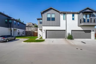 Photo #2: 21157734 Listing 