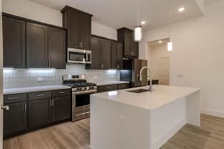 Photo #2: 21158153 Listing 