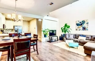 Photo #5: 21159339 Listing 