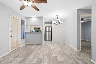 Photo #6: 21160417 Listing 