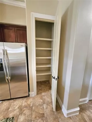 Photo #6: 21161019 Listing