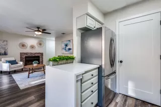 Photo #5: 21161390 Listing