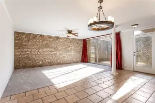 Photo #3: 21162449 Listing