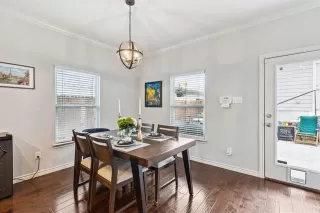 Photo #5: 21163498 Listing