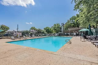 Photo #3: 21164230 Listing