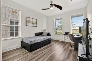 Photo #4: 21165816 Listing 