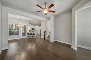 Photo #2: 21166652 Listing 