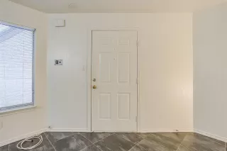 Photo #2: 21167600 Listing 